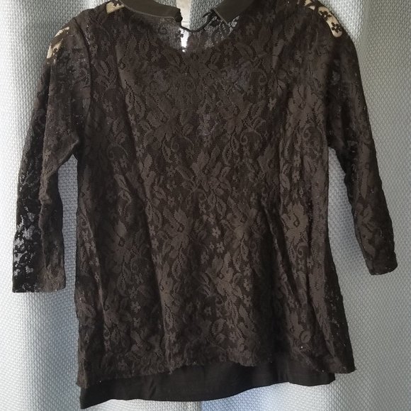 Code Black Lace top with sequins - Picture 2 of 3